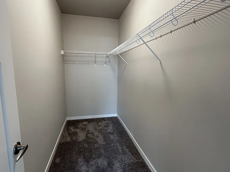 Creekside Apartment Homes — Photo 16