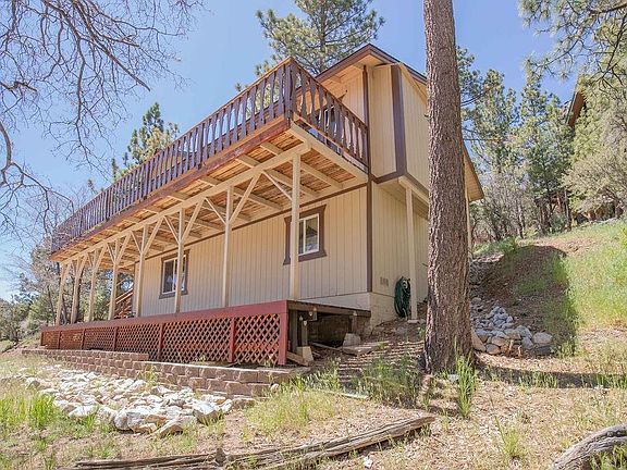 4th image of 43708 Yosemite Dr