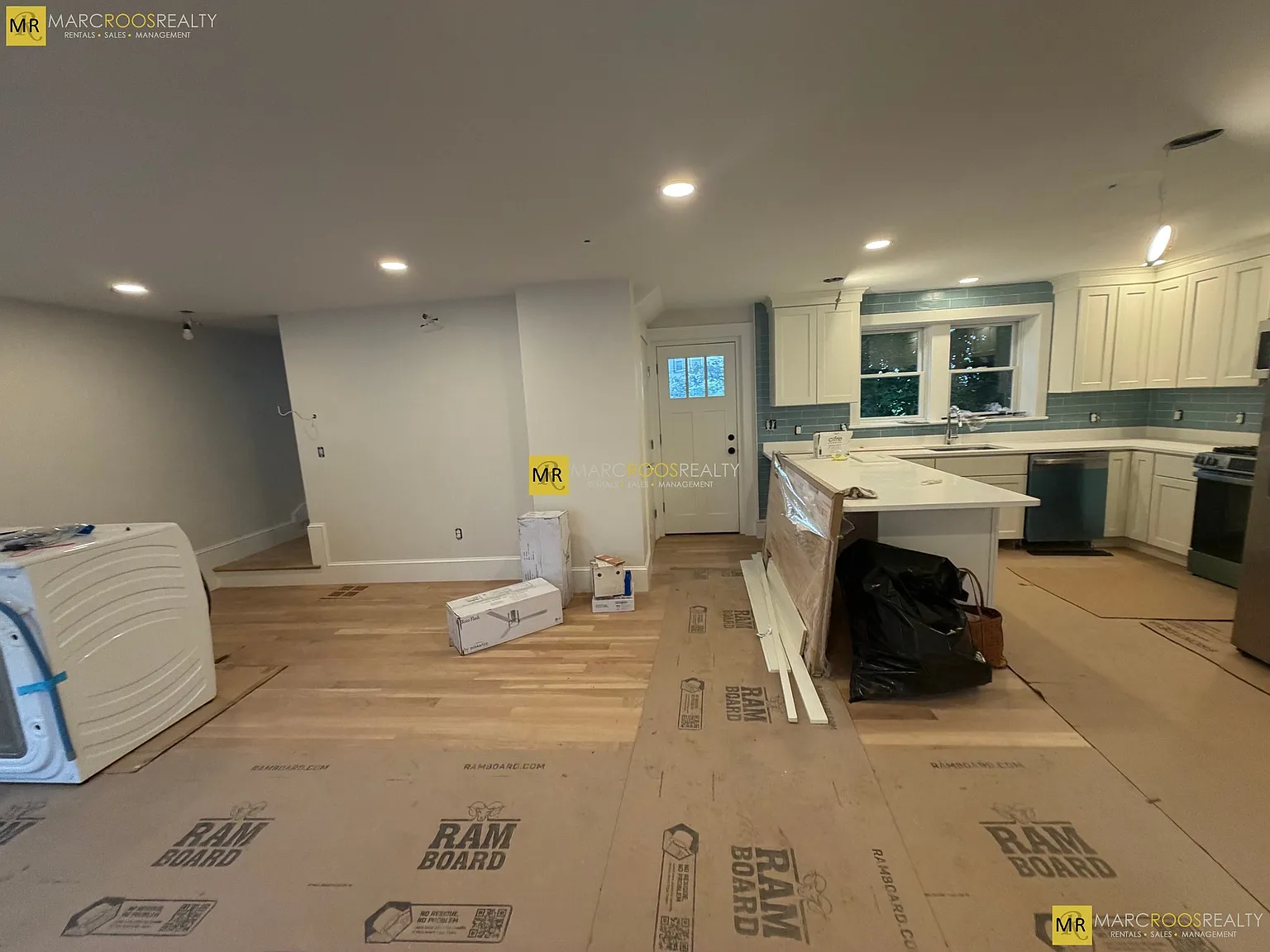 2 bed, 2.5 bath, $4,500 — Photo 3