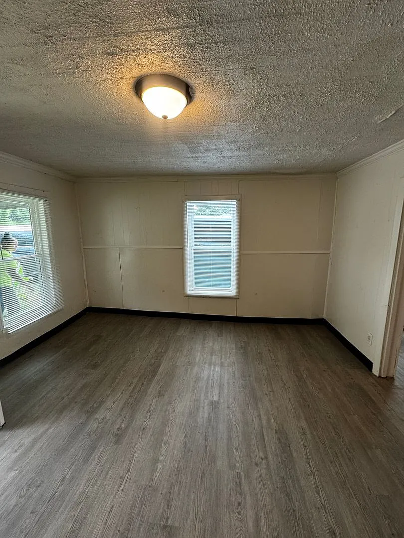 2/1 House in Shelby, NC — Photo 2
