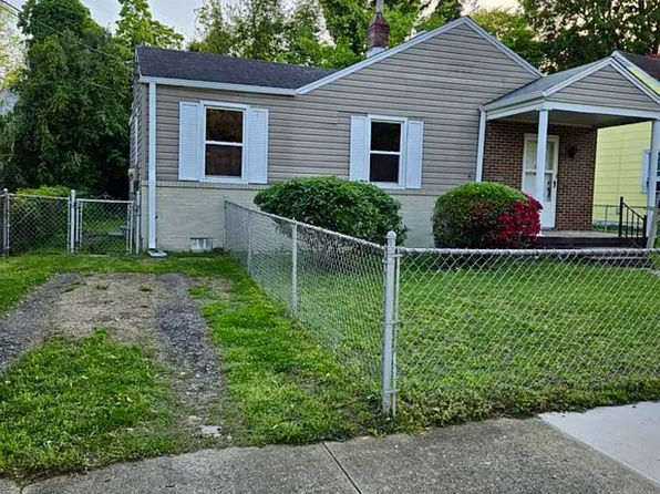 909 Lanier Ave, Danville, VA 24541