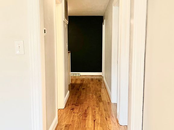 4th image of 109 Stancil Dr #B