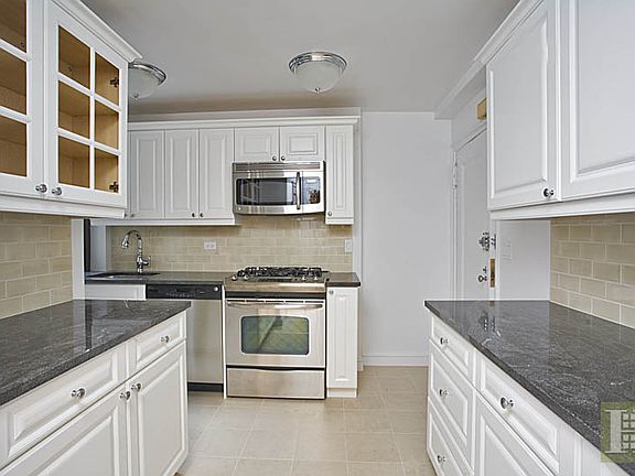 2nd image of 12 E 88th St APT 7C