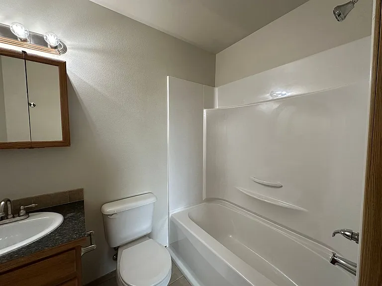 5752 Legoe Ave #202 — Photo 18