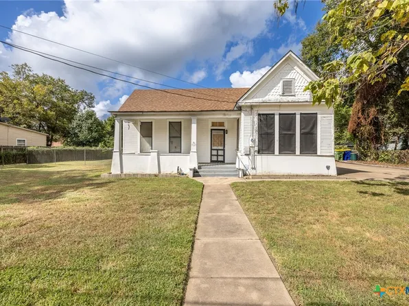 1125 Saint Peter St, Gonzales, TX 78629