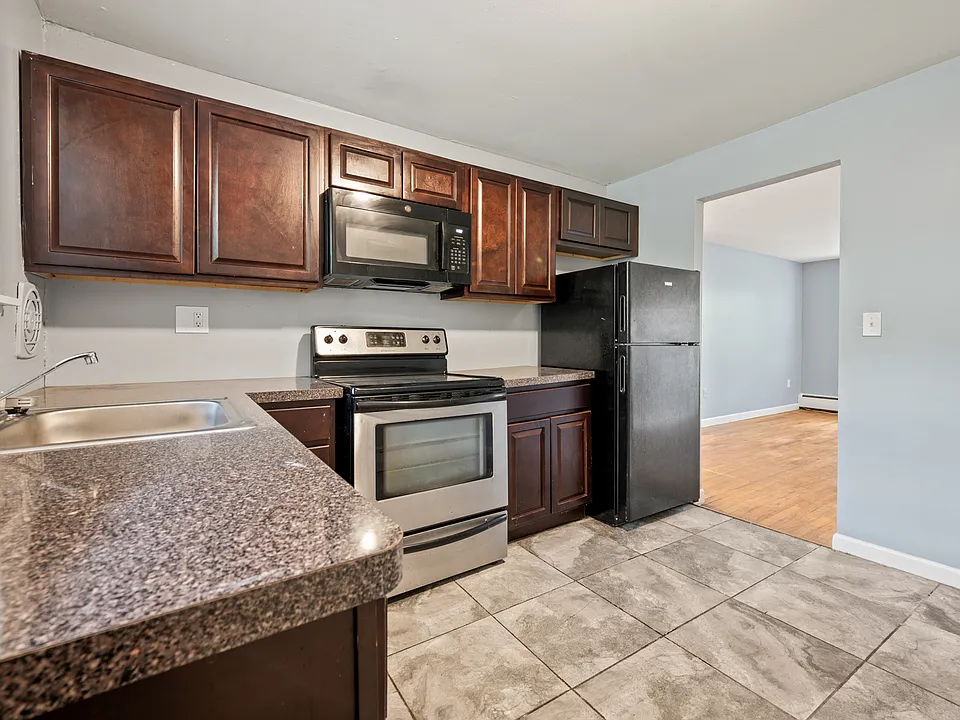 106 Central Ave #B
