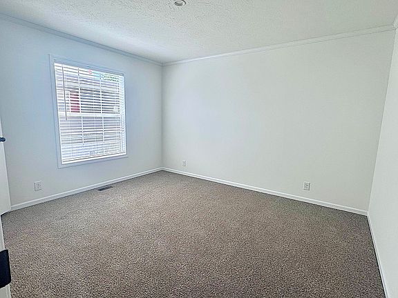 3rd image of 6633 N Hampshire Dr