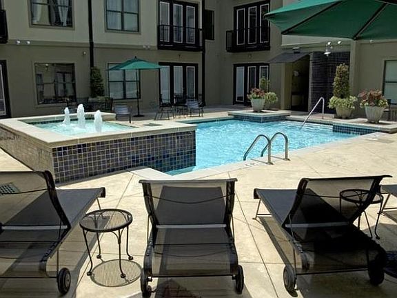 Beautiful Pool and tons of courtyards