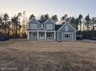 26 Cannon Royal Dr, Saratoga Springs, NY 12866