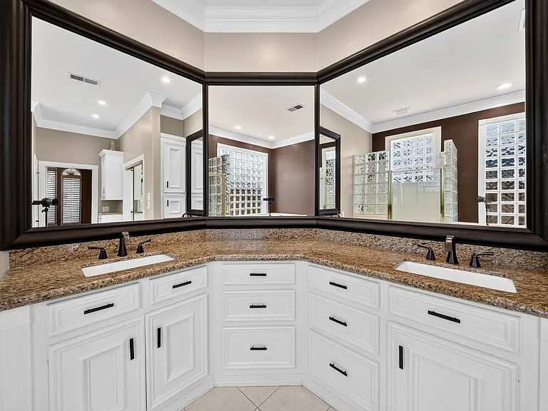 16410 Emilia Ct — Photo 21