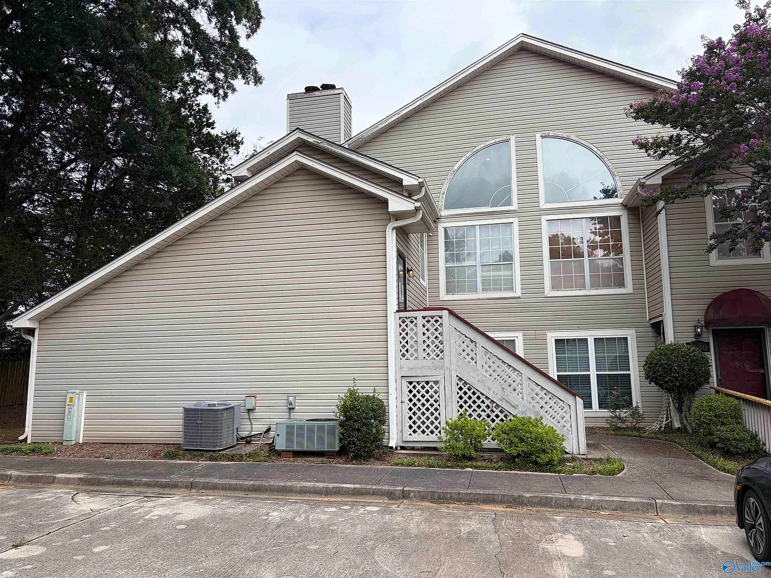 2 bed, 2.0 bath, 1469 sqft, $1,475 — Photo 1
