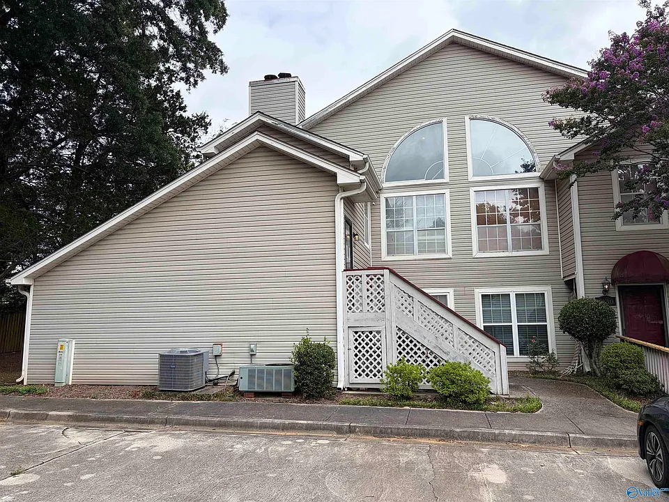 1034 Stones Throw Dr NW #1034