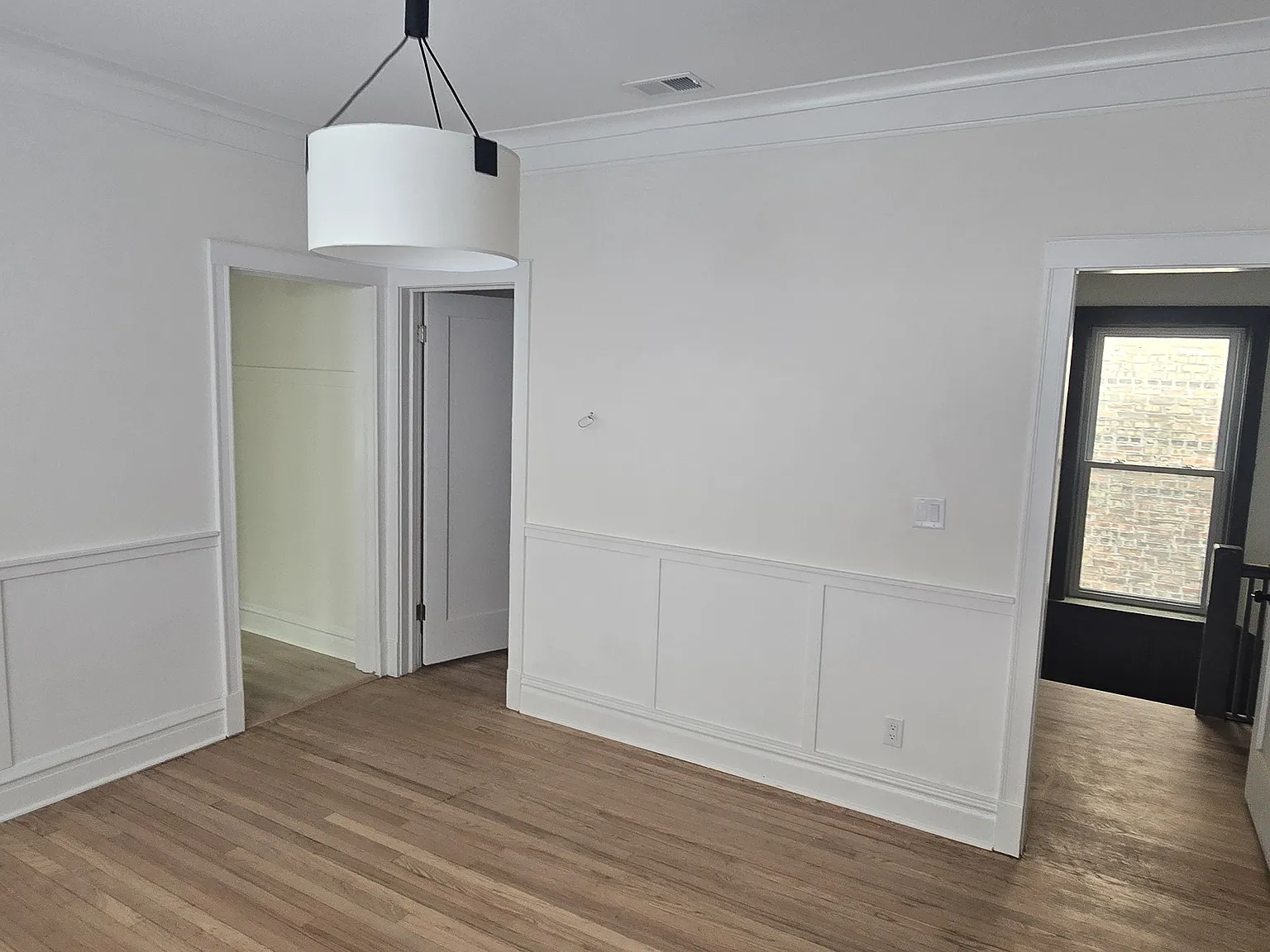 3 bed, 1400 sqft, $1,900 — Photo 4