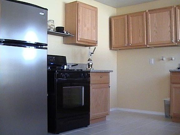 Kitchen - with appliances