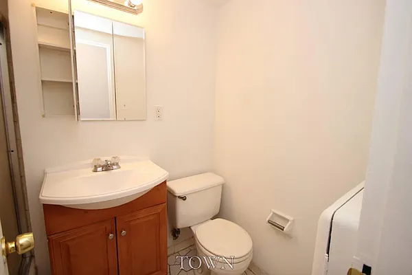 Rented by Town Residential | media 5