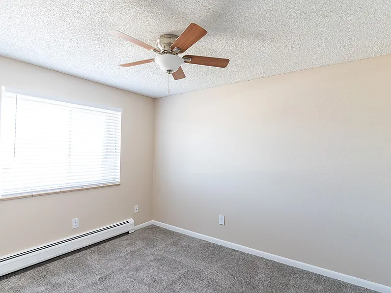 Linda Kay Apartments — Photo 6