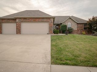5751 S Meadowbrook Ave, Springfield, MO 65810