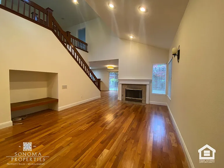 208 Todd Ave — Photo 9