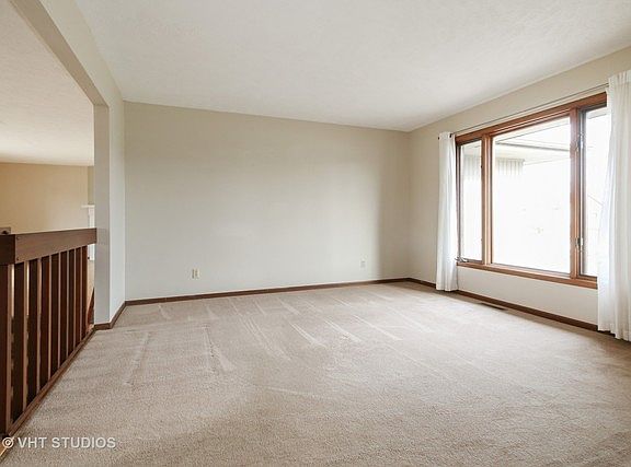 2nd image of 1016 Ashdown Pl