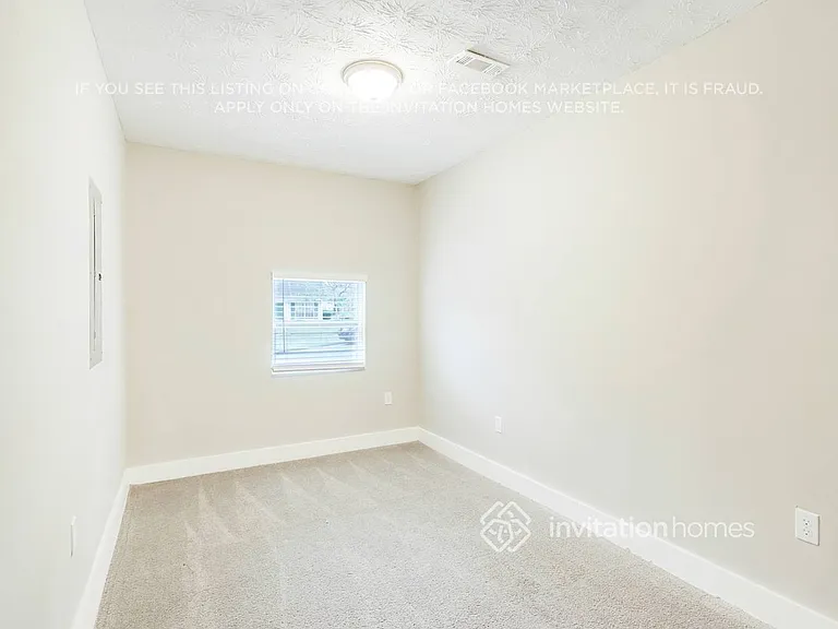 2118 Sugar Creek Close — Photo 12