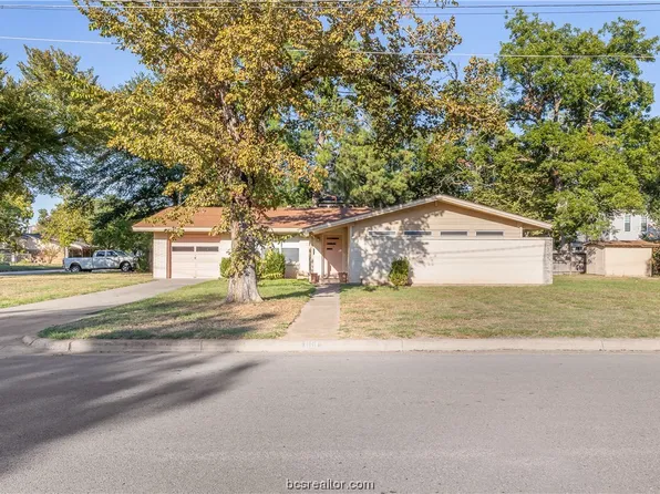 601 Post Oak St, Hearne, TX 77859