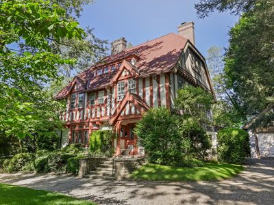 16 Ridge Road, Bronxville, NY, 10708