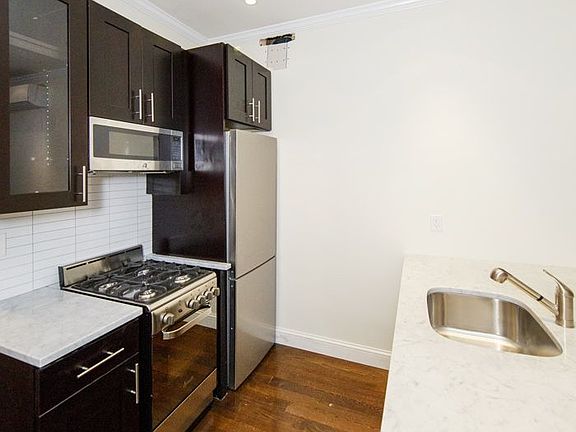 2nd image of 293 Degraw St APT 2L