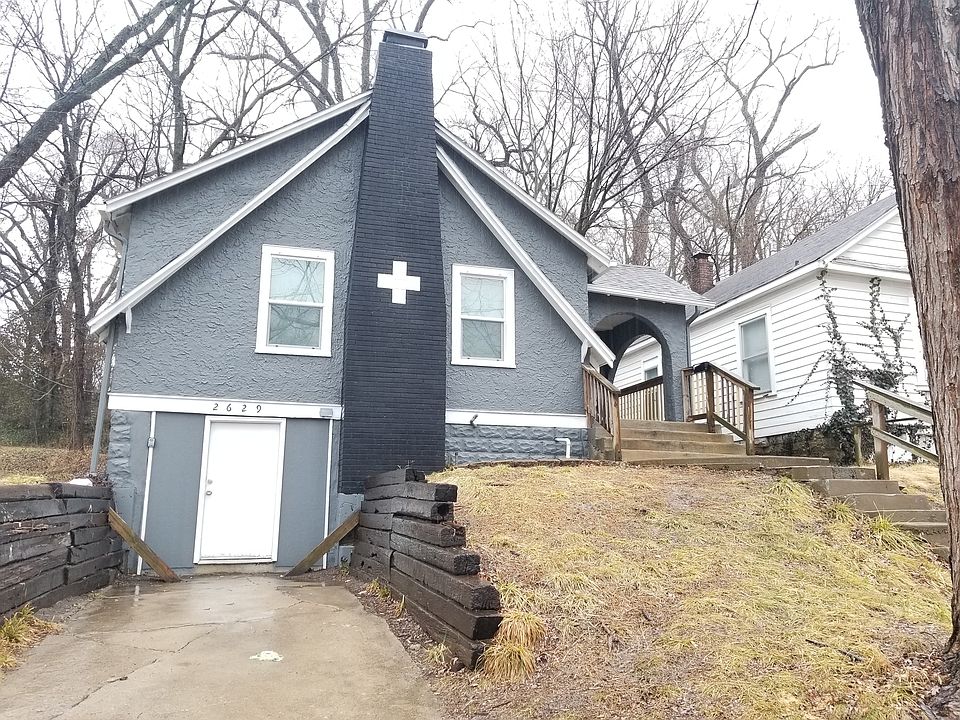 1st image of 2629 Oakley Ave
