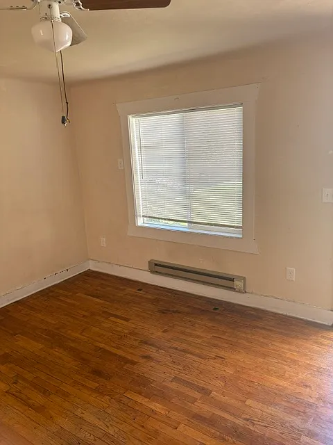Studio, 400 sqft, $650 — Photo 3