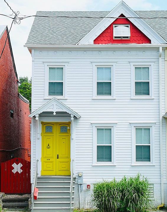 556 facade/new clapboard