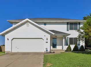 5349 S Aaron Ave, Springfield, MO 65810