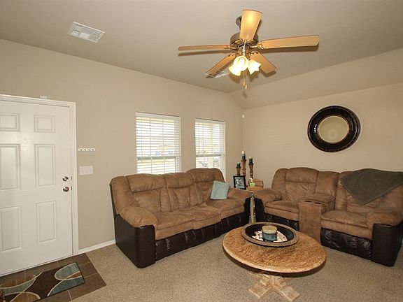 5th image of 2208 Bradford Cir