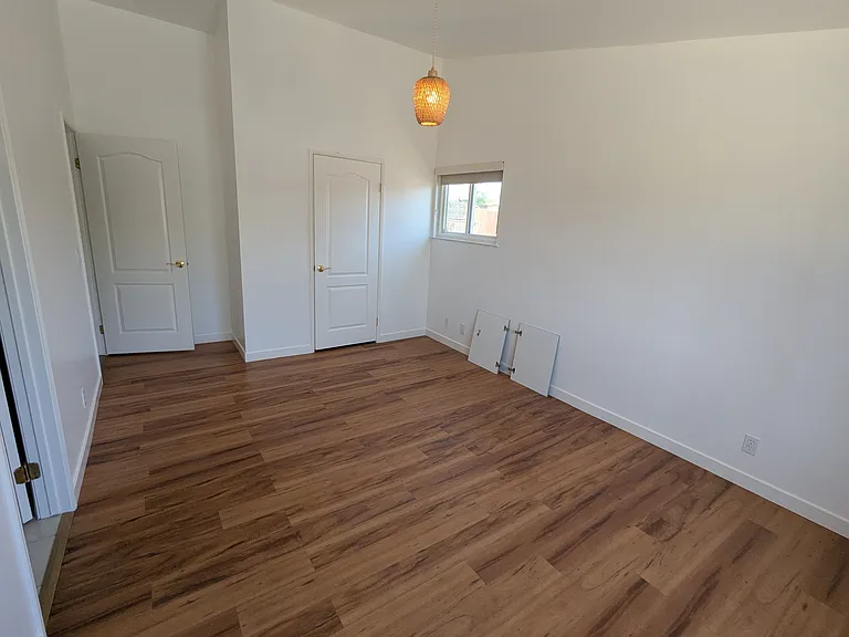 817 Hickory Ct — Photo 8
