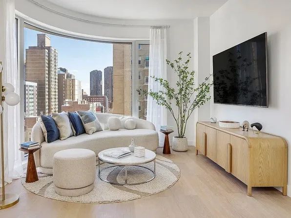 250 25th St #11B, New York, NY 10010