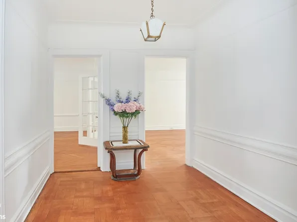 505 West End Avenue image 1 of 16