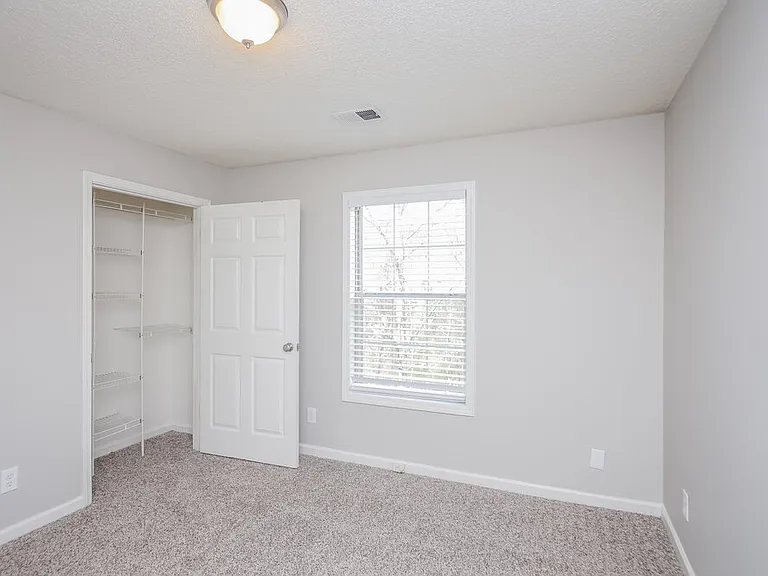 1929 Knipe Dr SW — Photo 13