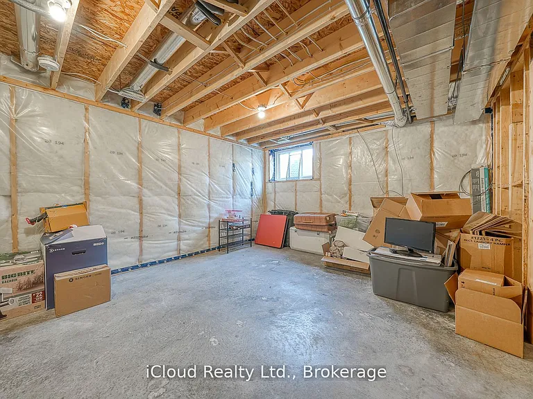 15 Curren Cres — Photo 33