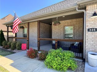 225 Ryder St, Gentry, AR 72734