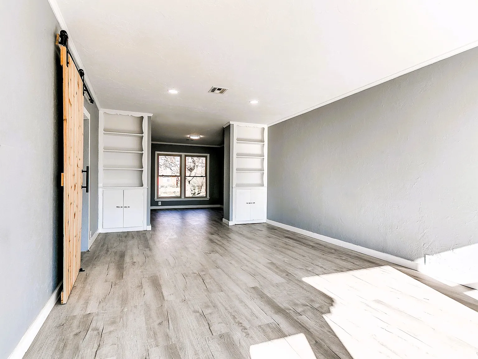 3 bed, 1.5 bath, 1565 sqft, $1,450 — Photo 4