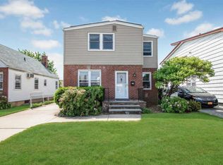 231 Arlington St, Mineola, NY 11501
