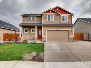 939 Julie Ln, Molalla, OR 97038