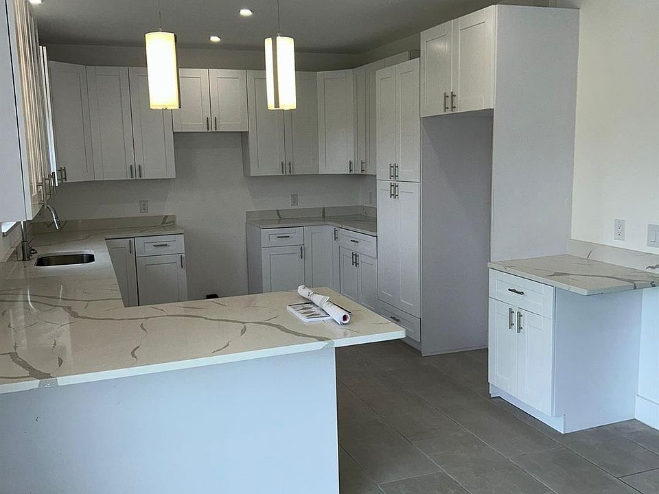 1st image of 3903 NE 16 Place