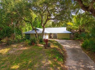 9330 Frangipani Dr, Vero Beach, FL 32963