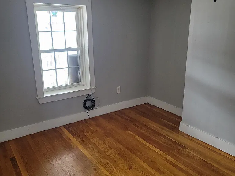 102 Mechanic St #1 — Photo 7