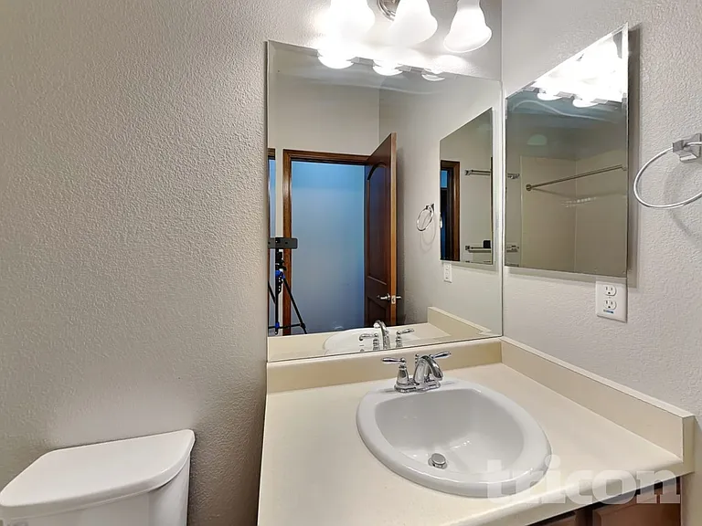 6313 N Genoa Way — Photo 10