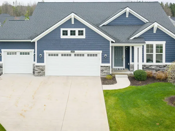 13987 Phoenix Pl, Holland, MI 49424