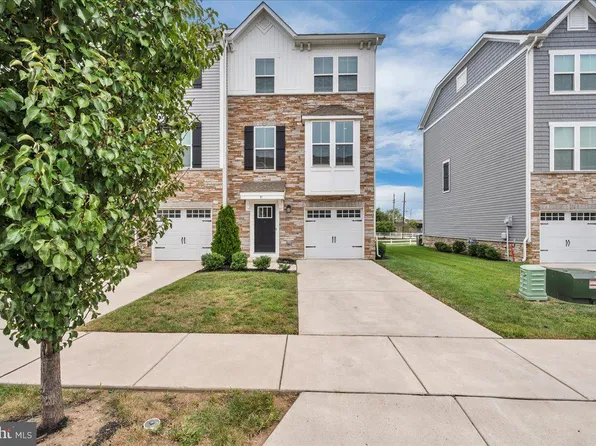 91 Kohlmyer Dr, Pennsauken, NJ 08110