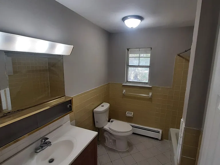 40 Walnut St — Photo 9