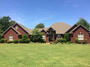 1078 Jr Jones Rd, Humboldt, TN 38343