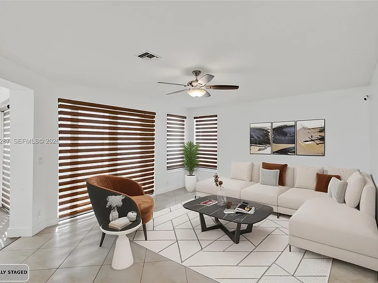 740 Cypress Pointe Dr E — Photo 12